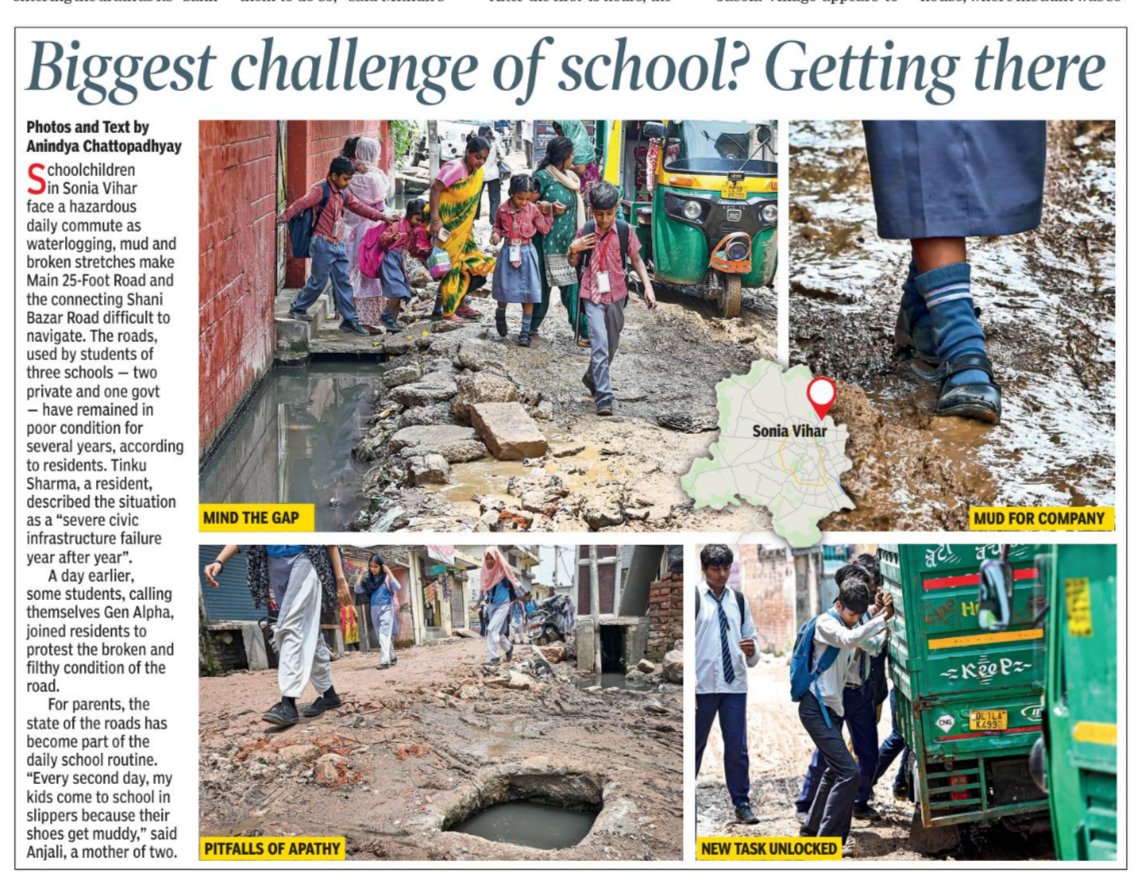 ANINDYAtimes's tweet photo. My visual story @TOIDelhi @timesofindia School children face a hazardous daily commute as waterlogging, mud and broken stretches make the road to school difficult to navigate. @MCD_Delhi @gupta_rekha @CMODelhi https://t.co/YC5pWwtLJQ