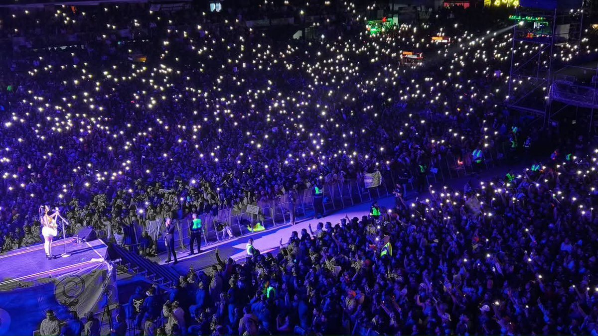 RGC_Mx's tweet photo. Con una presentación tan emotiva y llena de energia, nos queda claro por qué @katyperry es una de las mejores artistas de nuestro tiempo. 💖✨ Y hoy estuvo aquí, en San Luis Potosí, para regalarnos un concierto inolvidable y totalmente gratis, ahijadxs.

¡Qué increíble noche vivimos en la FENAPO! 🎆🎤

#Fenapo2026 #SLP #katyperry
