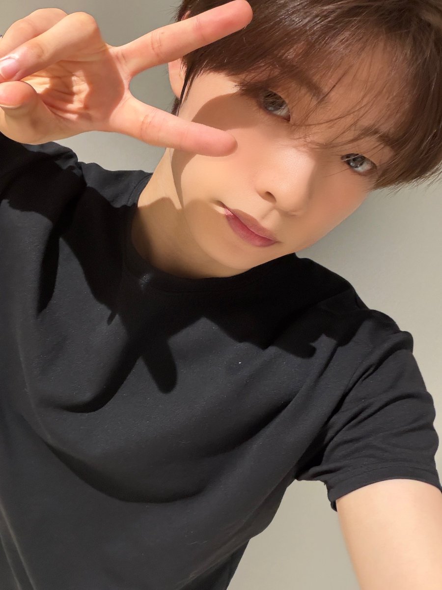TIOT_NOW's tweet photo. [#예찬]   
더위 조심하세요‼️🫠

#TIOT #티아이오티 
#신예찬 #SHINYECHAN https://t.co/kJMWU1WsMf