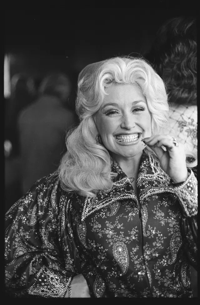 Mattkllr's tweet photo. You know that Dolly was a beautiful soul by the way EVERYONE has something positive to say about her. She exemplified talent, grace and kindness. 

I hope you you get the rest you deserve Ms. Dolly. We'll always love you. https://t.co/BqC2VgnIDS