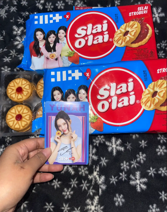 umilutfidyy's tweet photo. Ini kayaknya cocok jadi stok cemilan di rumah sih wkwk sekali buka pasti tangan otomatis ambil lagi 😂 #ILLITSukaSlaiOlai #SlaiOLaiBanyakRasa https://t.co/NwYolWDVlK