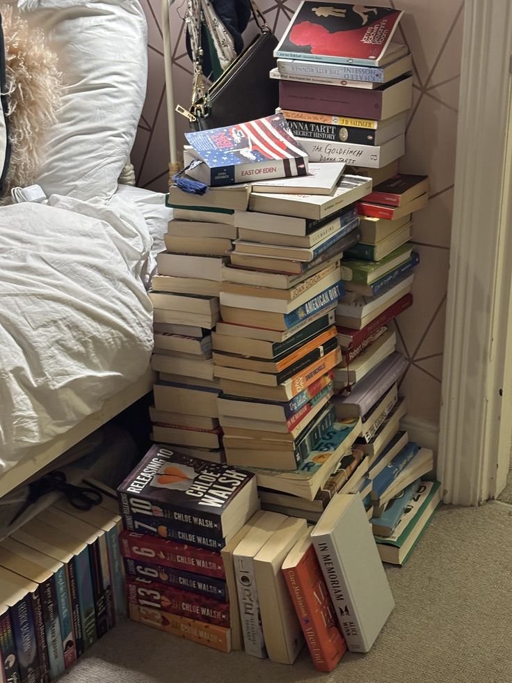 Aurielle007s's tweet photo. Take me out and buy me books 📚 https://t.co/qbK993lRxc