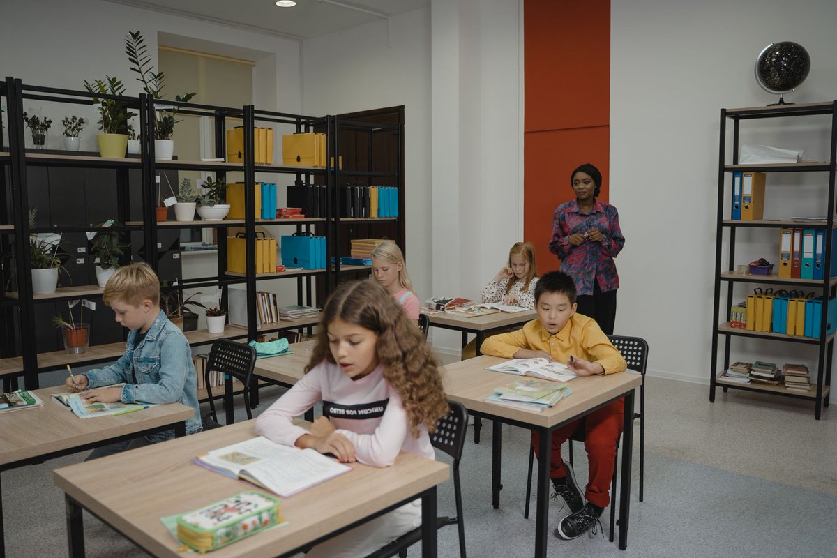 MaeganNoy's tweet photo. يُعَدّ التعاون الإقليمي الاستماع الحاجة مستمر، مهماً في منطقة صحراوية. ويساعد المعلمون على إلى الاحتياجات رغم إلى تمويل لتحقيق فرصاً عادلة للمجتمع. tatum butman https://t.co/pkXS6ieP8h