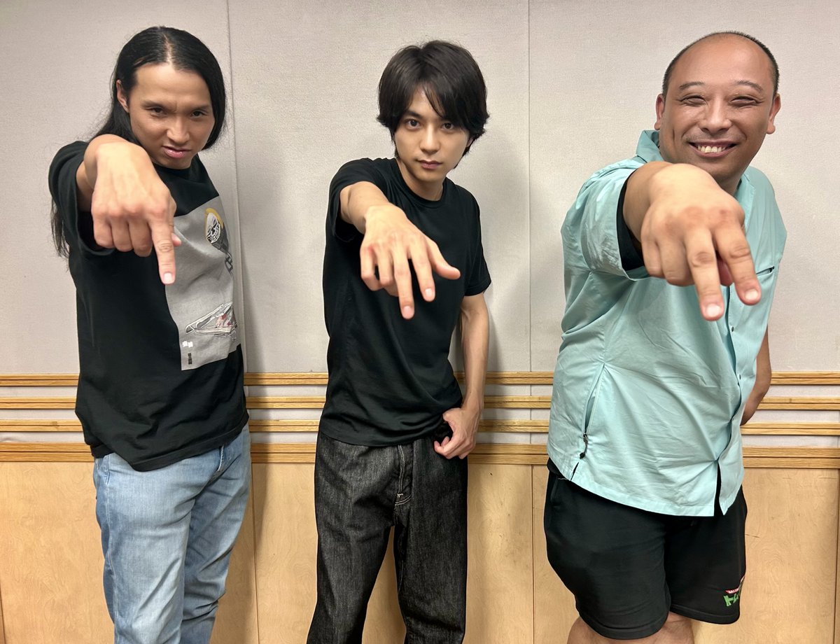 reco_tuesday's tweet photo. 【8/25 #レコメン 】
#佐藤勝利 くんが担当！❤️
トム・ブラウンさんをお迎えして『佐藤勝利を愛でようスペシャル』をお届けしました✨

勝利くんは宇宙…🥰
タイムフリーでもう一度お楽しみください🛸

▼22時台
https://t.co/fCUHmnY1Ws
▼23時台
https://t.co/bTzDAiWZEW
▼24時台
https://t.co/aVbpQODxAP