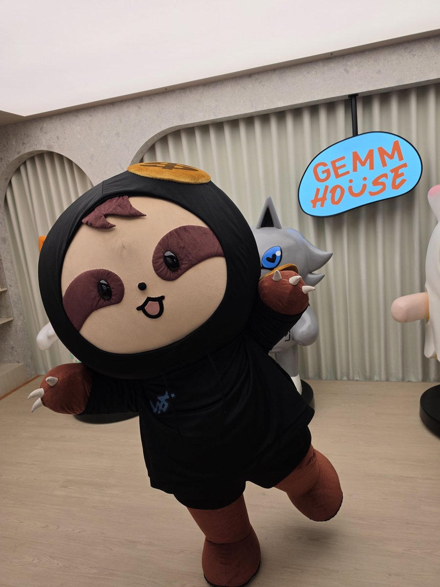 samruay_GMMTV's tweet photo. ขอบบบบคูนนนนเพื่อนนนนเพื่อนนทู้กกกคนนนที่ทามมมห้ายยยรวยยยตกกกกชิงงงช้าาาาา ครายยยยยกิมมมมรวยยยยแย่วววบ้างงงงค้าบบบบ

#GEMMHOUSE
#SAMRUAY https://t.co/YPvN7o9zDF