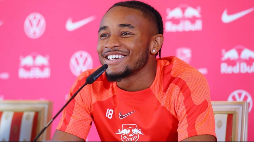 PulseWire_NG's tweet photo. ⚽🚨 NKUNKU RETURNS TO RB LEIPZIG!

Christopher Nkunku has rejoined RB Leipzig from AC Milan on a season-long loan with an option to buy.

⚽ 70 goals
🎯 56 assists
🏟️ 172 appearances

The French star is back where he became a Bundesliga superstar. 🔥 https://t.co/7fChA5sWw1