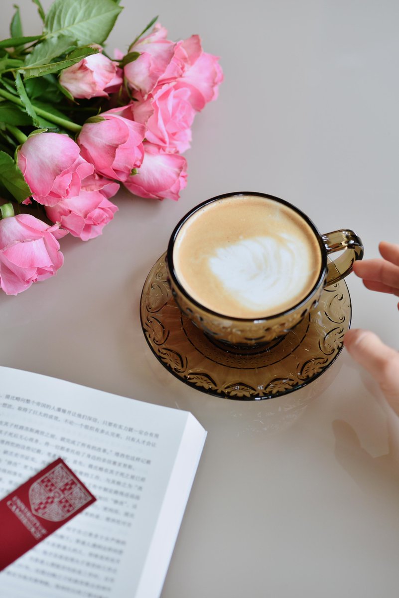 n04CCproV7llGMG's tweet photo. El café matutino de hoy sabe mucho mejor cuando comparto cada sorbo contigo ， https://t.co/TKKrpV1FvC