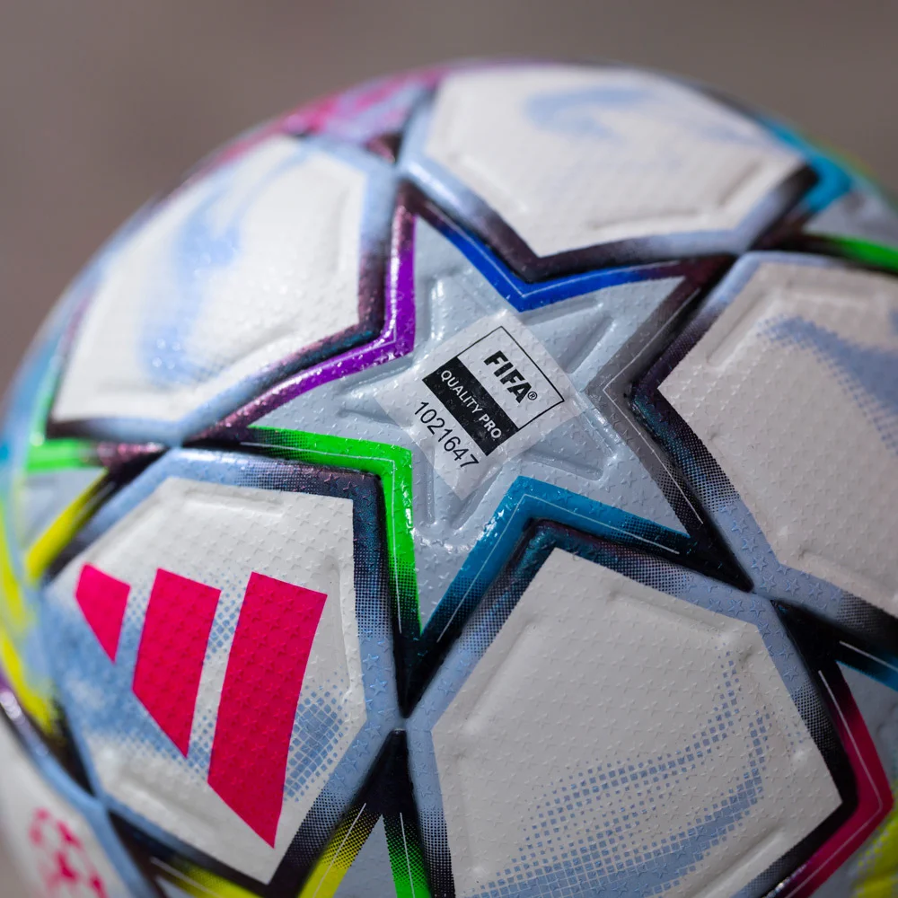 UEFAチャンピオンズ公式球 サッカーショップKAMO on X: 