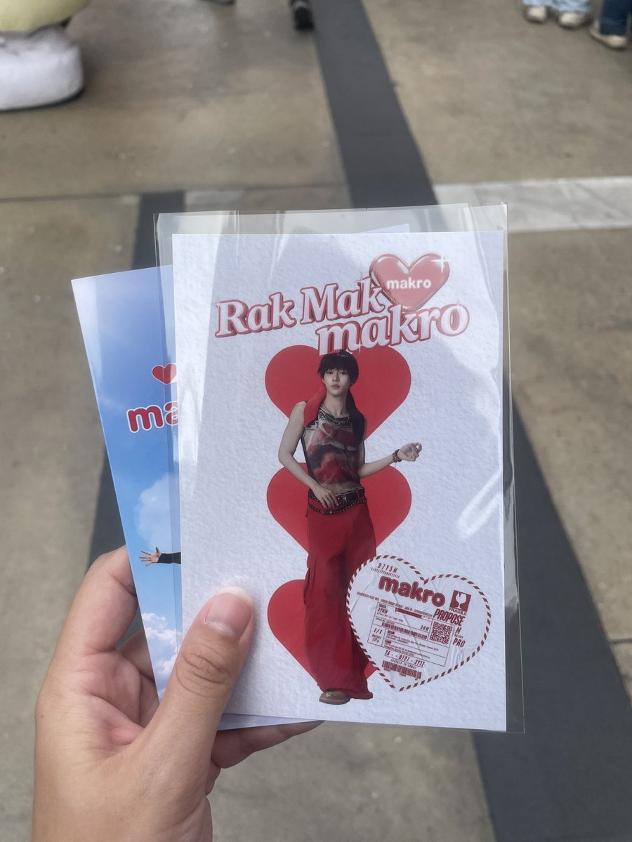 ao____AA's tweet photo. 📍 หาแลก

Me : เลโก้ 
You : ฮง 

#MakroxLYKN_RakMakFair #LYKN_RakMakMakro #Makro https://t.co/Y90M1Ykupm