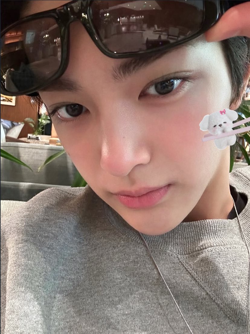 qnasx14's tweet photo. เเจ้มเเดงๆ ก้อนกมๆ >_< #KEONHO https://t.co/k9hBrgC0uE