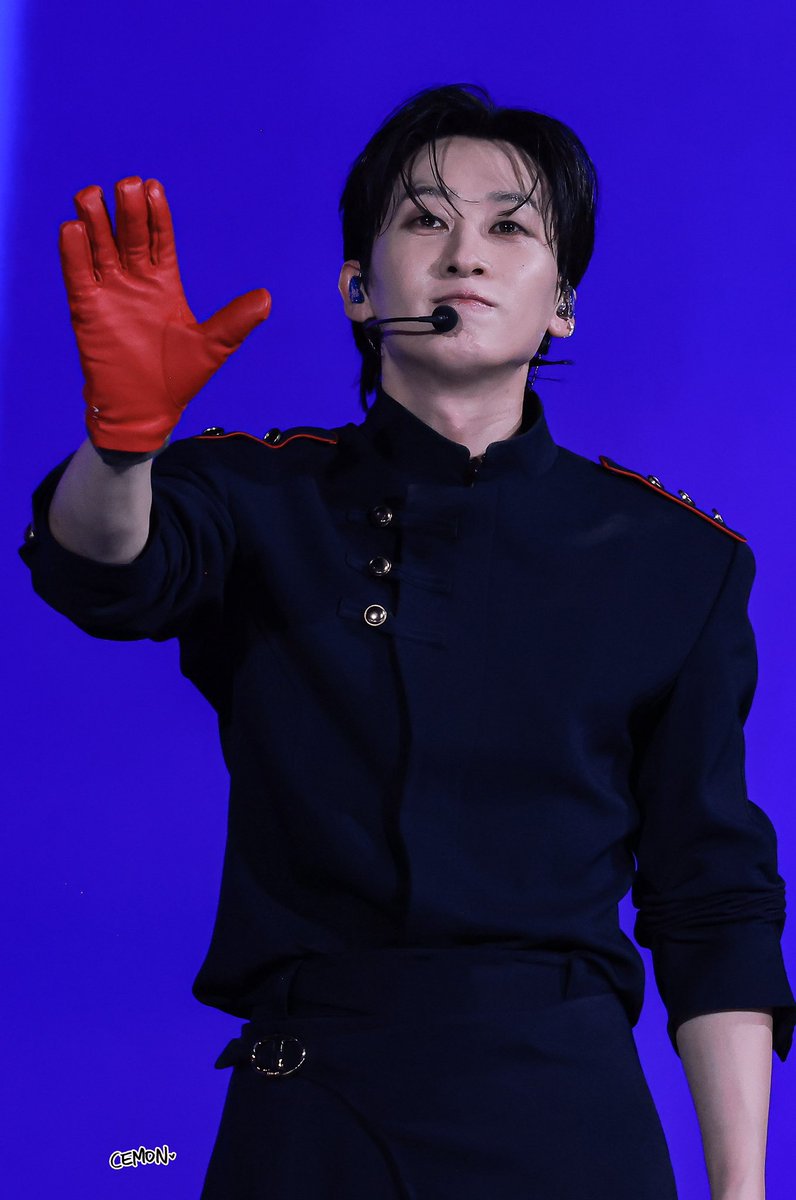 cemonji's tweet photo. 20260822 
Hi 🧤

#은혁 #이혁재  #李赫宰  #銀赫 #ウニョク #Eunhyuk #Leehyukjae 
#SuperjuniorDnE #Superjunior https://t.co/xHofcLrJU2