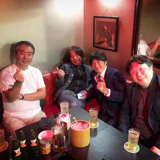 U59yXViVjP66009's tweet photo. 怪しい男組ネットワーク‥「れいわ潰し」の悪魔の計らい　　（もういい加減に分かろうよ。こいつら、曲者ぞろいでろくでもねーから！）
左から、タギャー、山チャンネル、長井秀和、榎田信衛門 https://t.co/KCYPChHfSm
