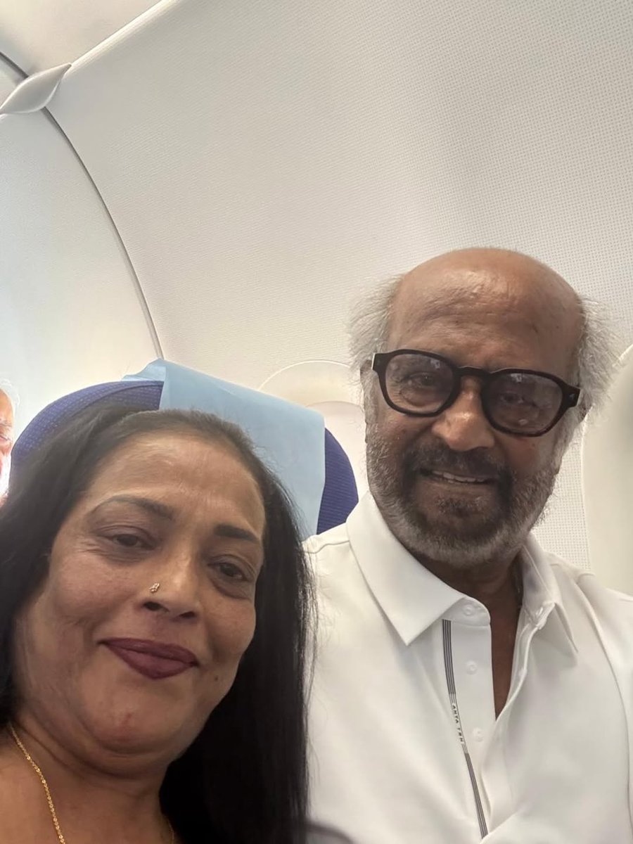 ChennaiTimesTOI's tweet photo. Actress #DiscoShanthi's fan girl moment with superstar #Rajinikanth on the flight! https://t.co/E3zncAd88A