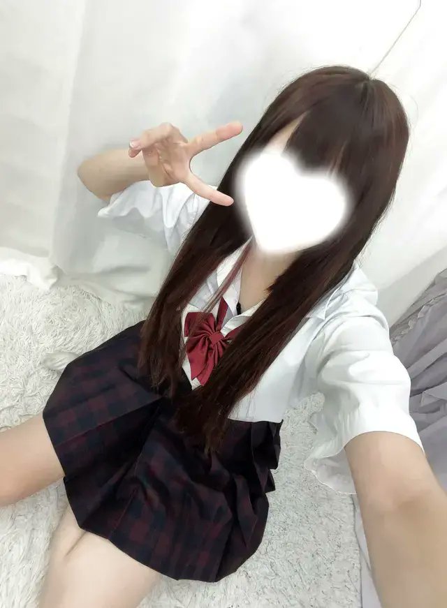 73y5n's tweet photo. 明日緊急出勤だぁ!(^^)!

ももちゃん
152㎝／B
💚18歳JK中退年齢💚

アイドルフェイス���⭐⭐⭐
スタイル：⭐⭐⭐

🚅12時～15時出勤ですぞ～

18歳JK中退年齢美少女
ビジュアルスタイル完成された少女
お客様お手柔らかにお願い致します
会った瞬間歓喜が💛

https://t.co/a7ZwYMZZ0D https://t.co/c7Z7JbLghP