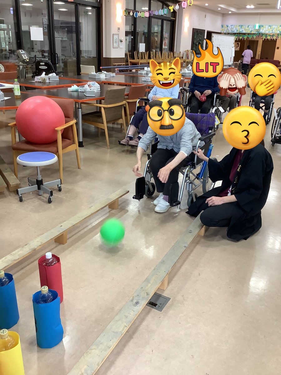 yuyukoho's tweet photo. こんにちは😃たんぽぽ、すずらんです！
先日、施設で納涼祭を開催しました。
皆様で様々なゲームを楽しみ笑顔溢れるひと時を過ごしました🌟
参加された皆様、本当にありがとうございました😊 https://t.co/eFOZ3y0O7P