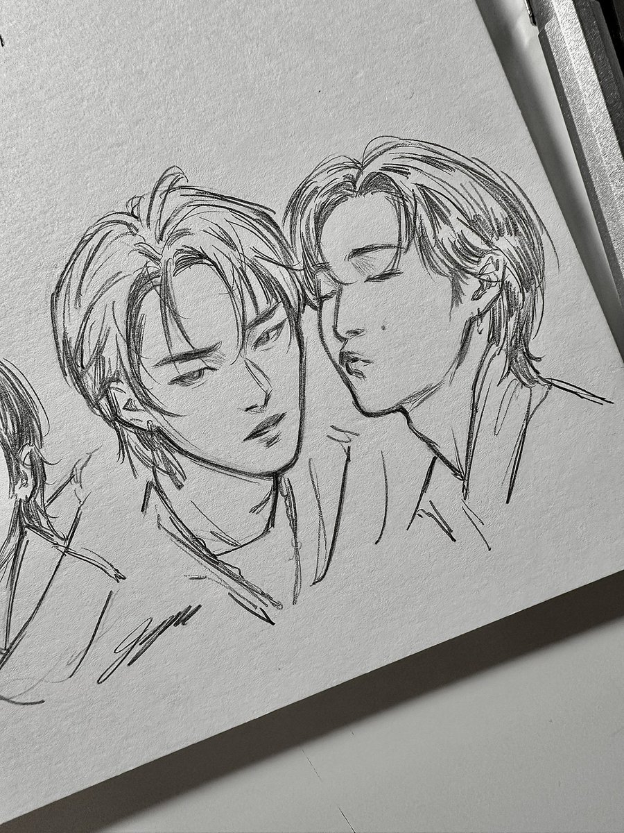 jgm_draws's tweet photo. bro… minsung #skz https://t.co/FsPnBT4btn