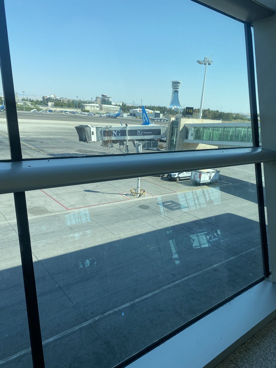 motabszd's tweet photo. ✈️🛫🛬😍 https://t.co/ednreauXPH