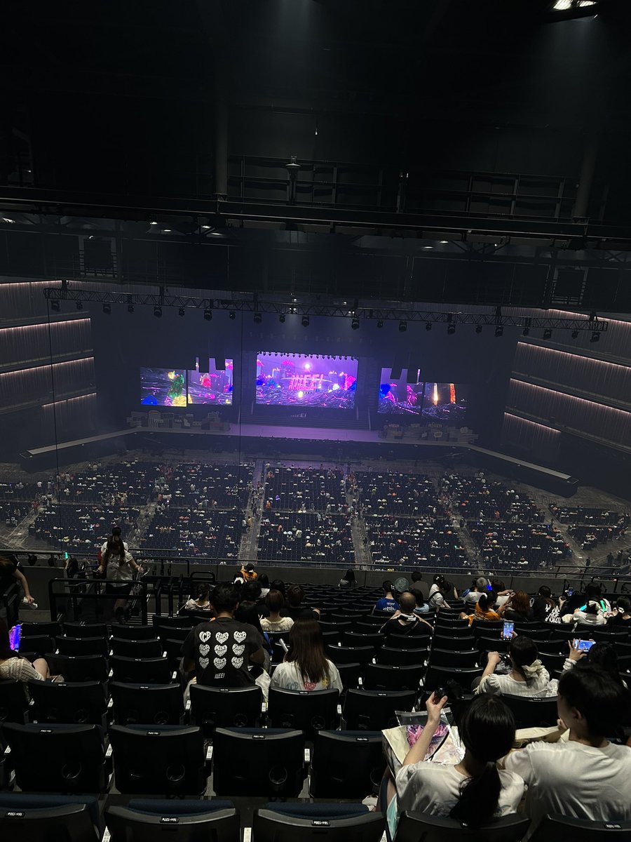 usa_emuta's tweet photo. 天空きてあ
転げ落ちたらすみません https://t.co/Gz9tS13bAE