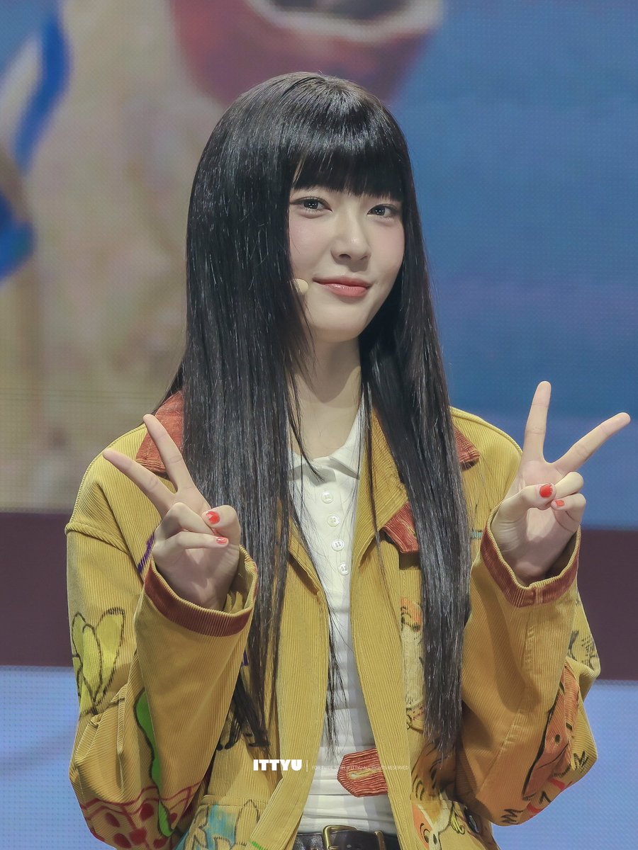 tuip014's tweet photo. 260824 DEBUT SHOWCASE

✌️✌️

#TUIDE #튜이드
#SEAH #세아 https://t.co/yI779VfXPU