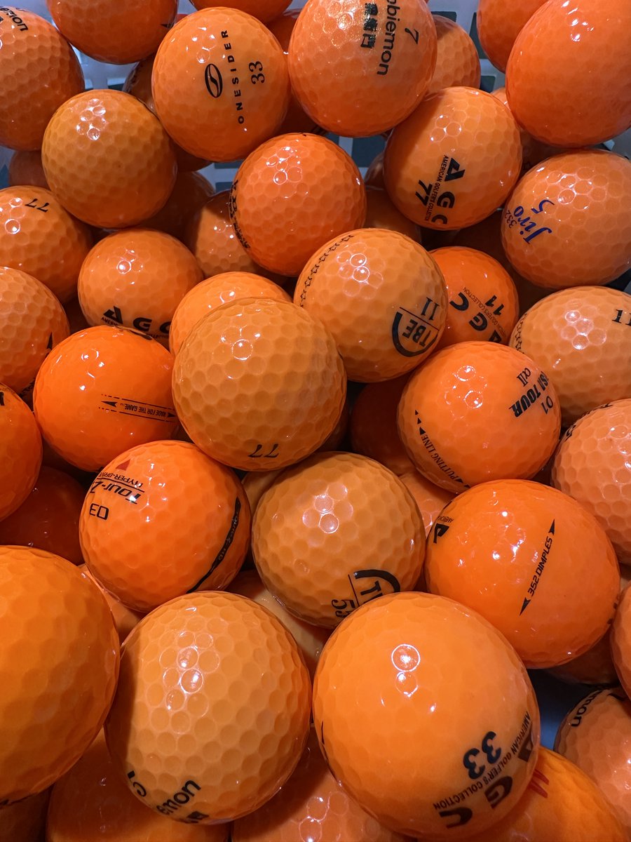 _regolf_'s tweet photo. ロストボールには、こんな選び方もあります⛳

・メーカーはあえて混合
・品質はA〜Bランク
・全球オレンジ色のボール

「色を揃えて使いたい」という方に大人気の商品で、楽天市場やメルカリShopsではリピーター様に多数ご購入いただいております!!

ロストボールは選び方が大事なんです🏌️‍♀️✨ https://t.co/LcSGwFPQEq