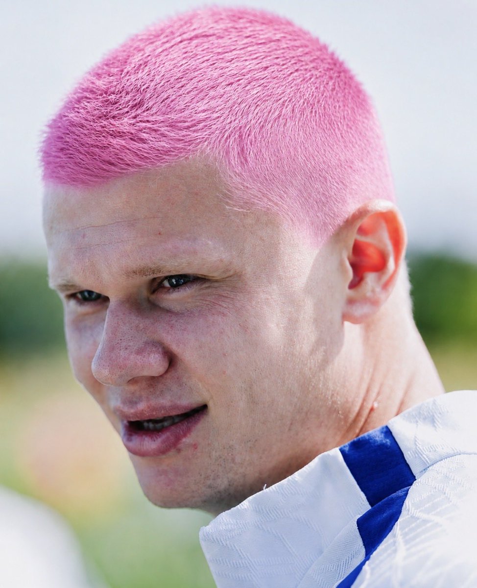 Erling_knows tweet picture