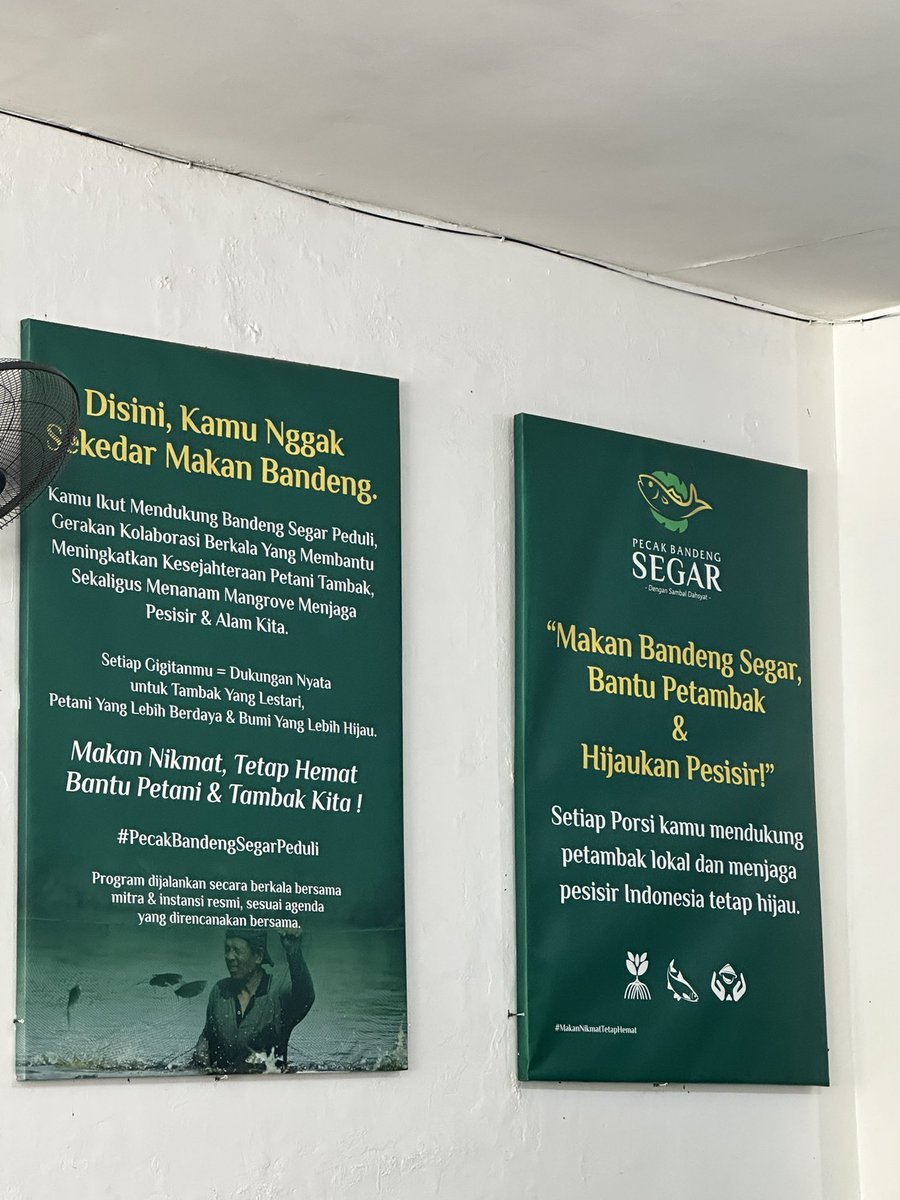 masradit_ae's tweet photo. 👌 Pecak Bandeng Brebes,  enak, harga bersahabat. Nasi banyak banget, tapi habis sih 😩 https://t.co/3kGLjLi1ec