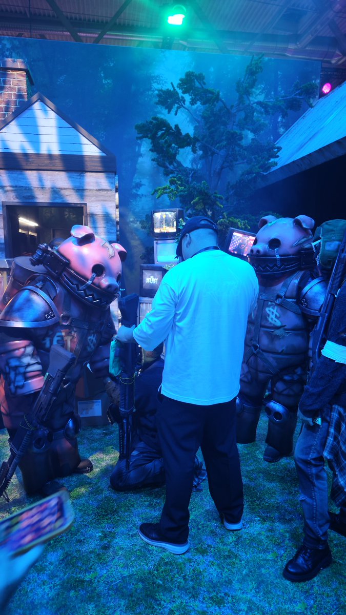 _EhsanTabesh's tweet photo. Gamescom26
#PUBGDedNet
#PUBGDedNetAtGamescom
#SurviveTheBroadcast
#PlayPUBGDedNet https://t.co/Gn725ClOiB