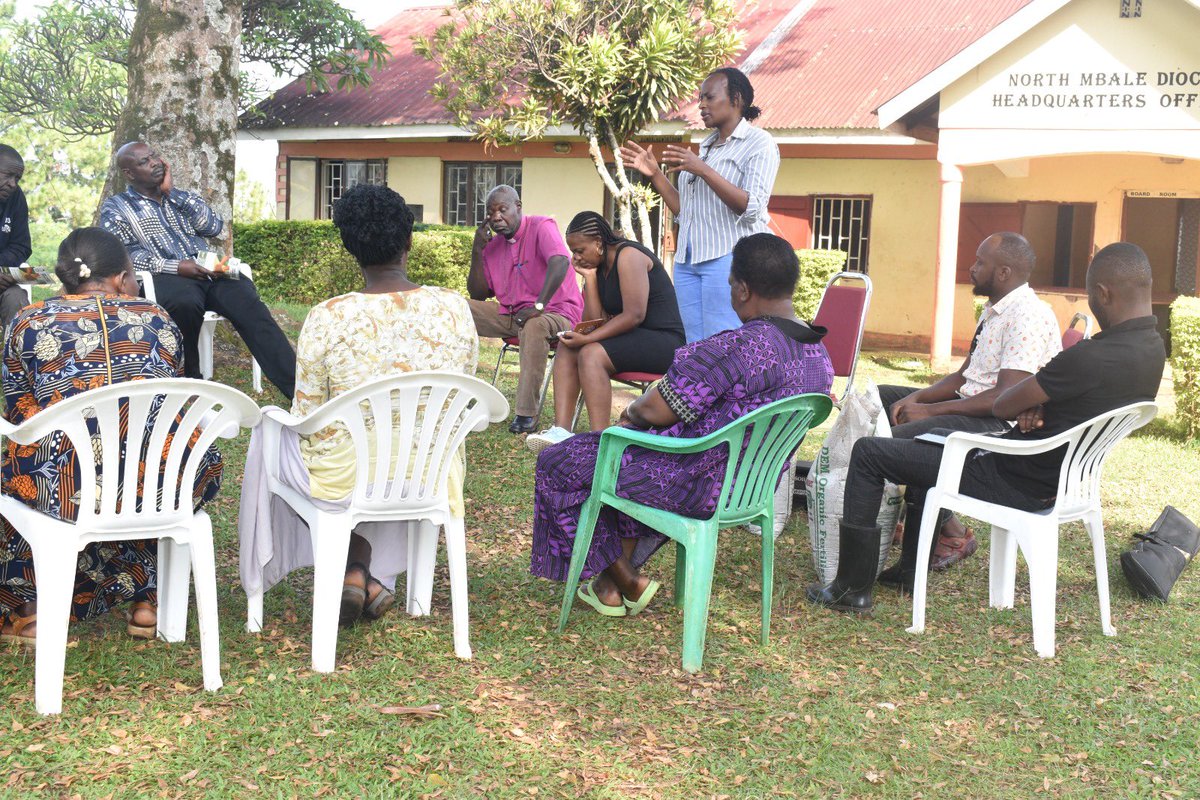 AFAPUganda's tweet photo. 👌Better coffee starts with better practice.
AFAP and DEM Commercial Farmers engaged coffee growers in Buhugu Village, Mbale, on good agronomic practices, soil testing and proper fertilizer application to support healthier soils, improved coffee production and better livelihoods. https://t.co/6miaoMERwG