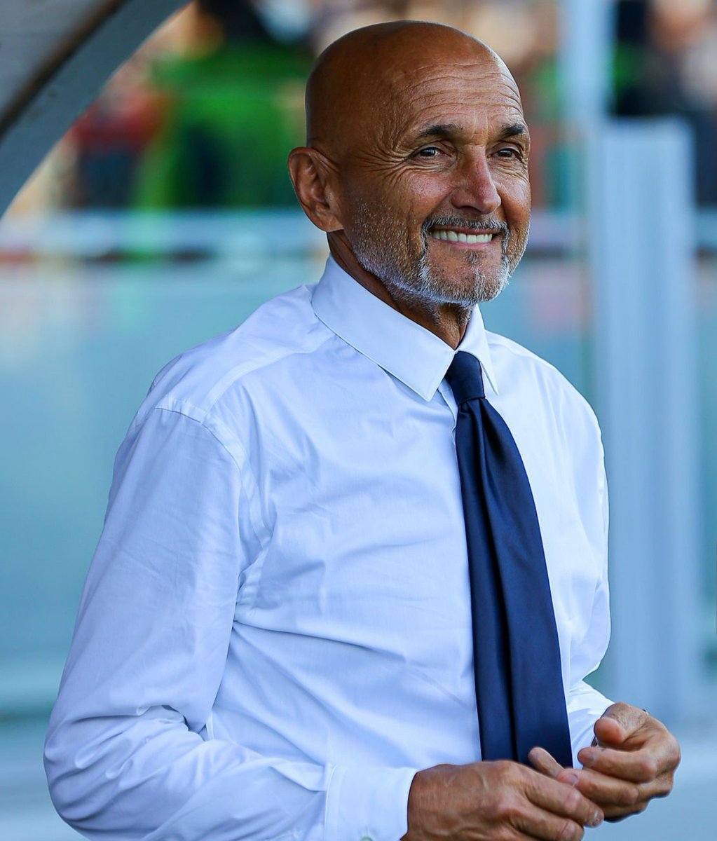 BianconeriZone's tweet photo. Spalletti does not see Kolo Muani as the type of striker who can break down difficult defences and wants a profile similar to Pellegrino. @DiMarzio https://t.co/dIzeC0u5Gl