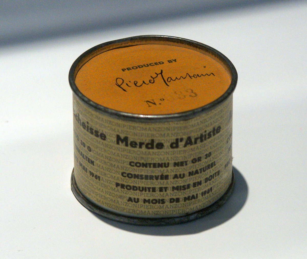 AppErgoFR's tweet photo. @priestessofdada Both of these have been presented as art. One was painted with a donkey’s tail (a hoax that fooled critics); the other is a can of “artist’s shit.”
So claiming that an AI image cannot be art because of how it was made is a pretty strange argument.
The tool doesn’t define art🧐 https://t.co/972LTGA3ps