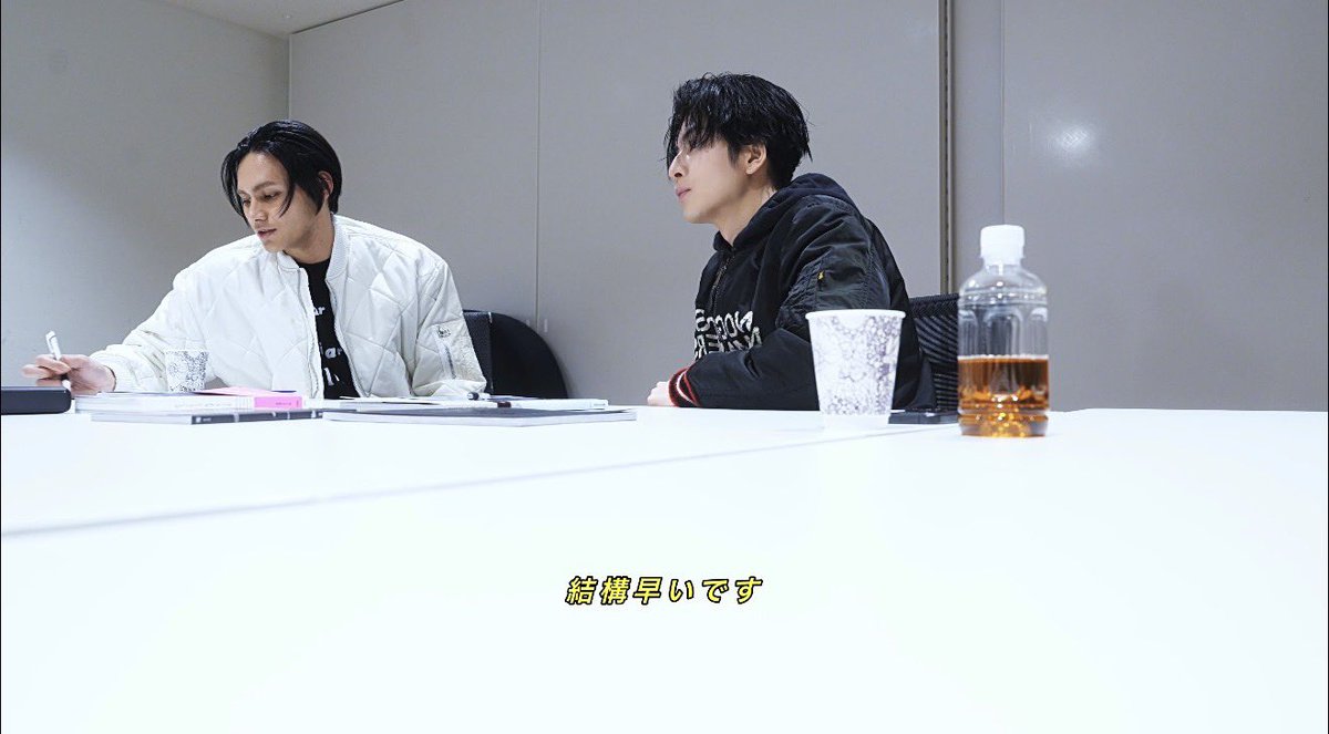 derr_official's tweet photo. DERR発売まであと2日🔥

本日は特典メイキング動画🎥をチラ見せ👀

仕上がりまでの過程もあわせてお楽しみくださいね👍

#長谷川慎 @makoto_lo_olzzz 
#龍
#DANCEEATRAVEREPEAT
#THERAMPAGE @therampagefext https://t.co/67LcwzrYsU