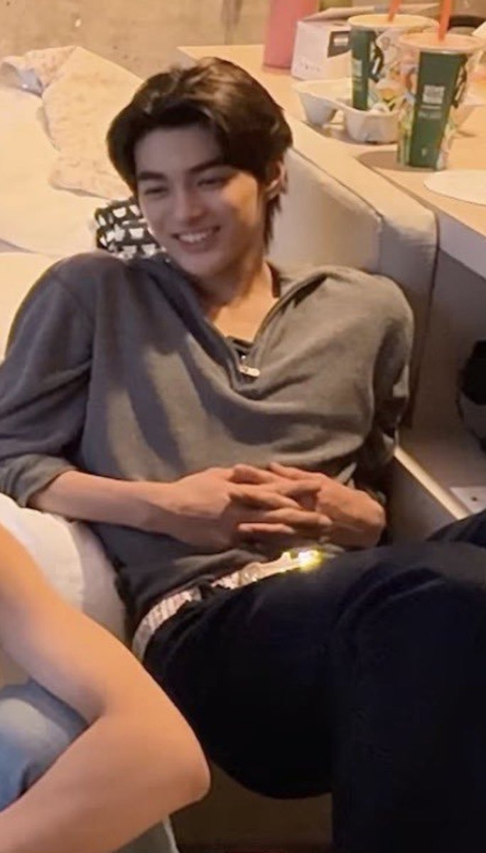 emokidue's tweet photo. 나 사실 쮸세 이렇게 보임
정말 죄송해요 https://t.co/qybL1VVoqj