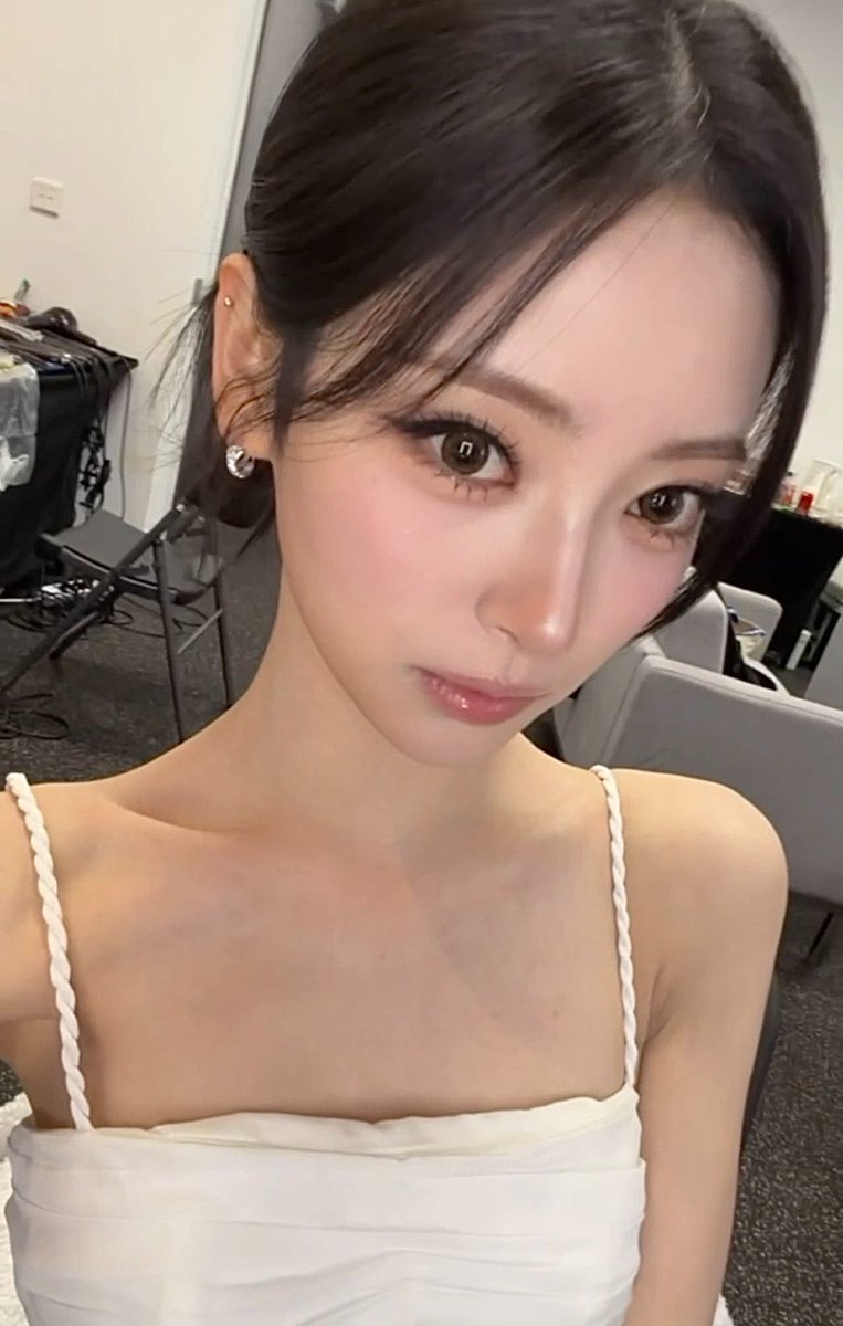 miiffyi's tweet photo. 🧎🏻‍♀️🧎🏻‍♀️🧎🏻‍♀️🧎🏻‍♀️🧎🏻‍♀️🧎🏻‍♀️🧎🏻‍♀️🧎🏻‍♀️ https://t.co/lgETXzeXHH