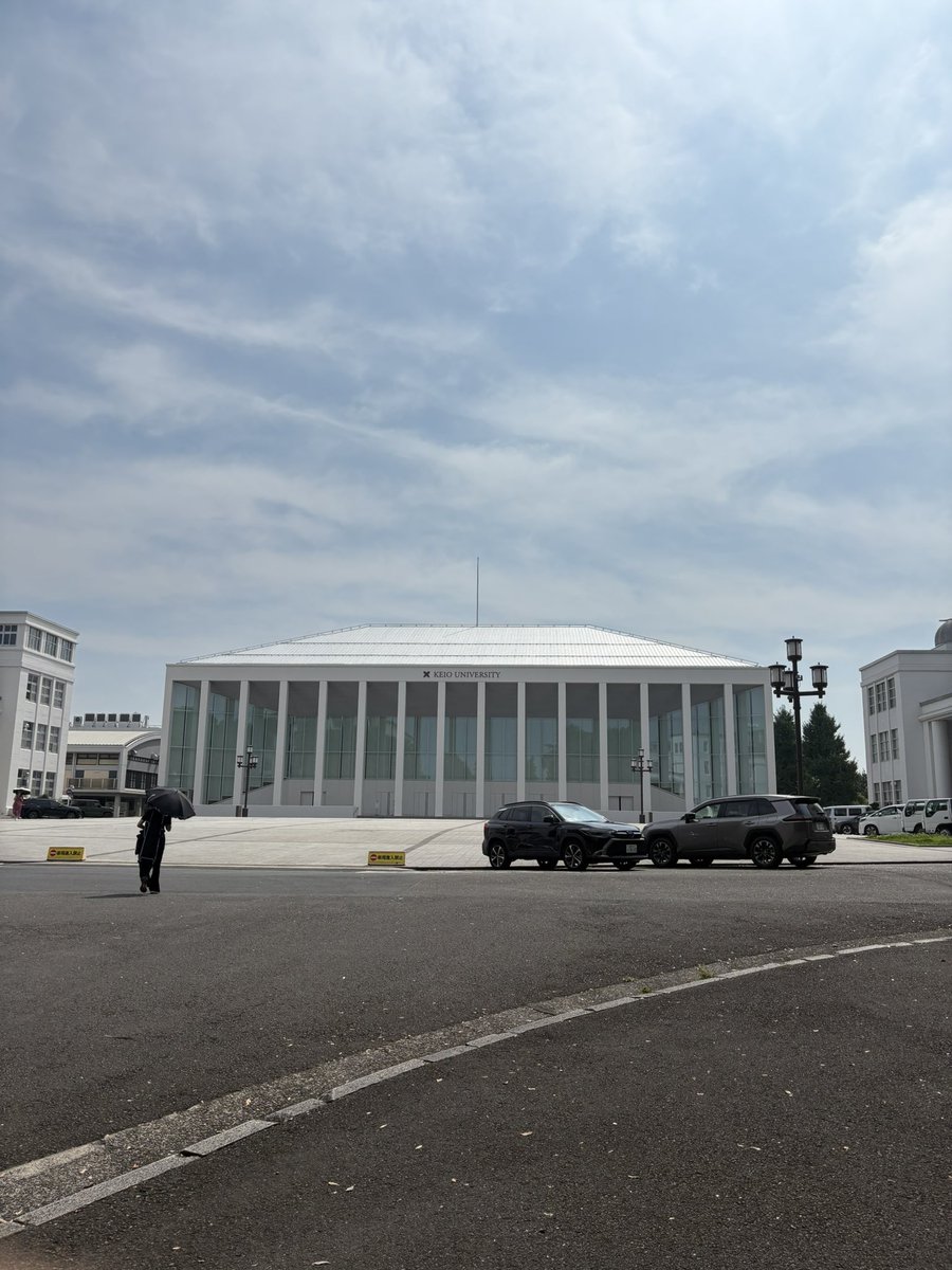 _a1gernon's tweet photo. 慶應に遊びにきました https://t.co/NsTD0EIDCi