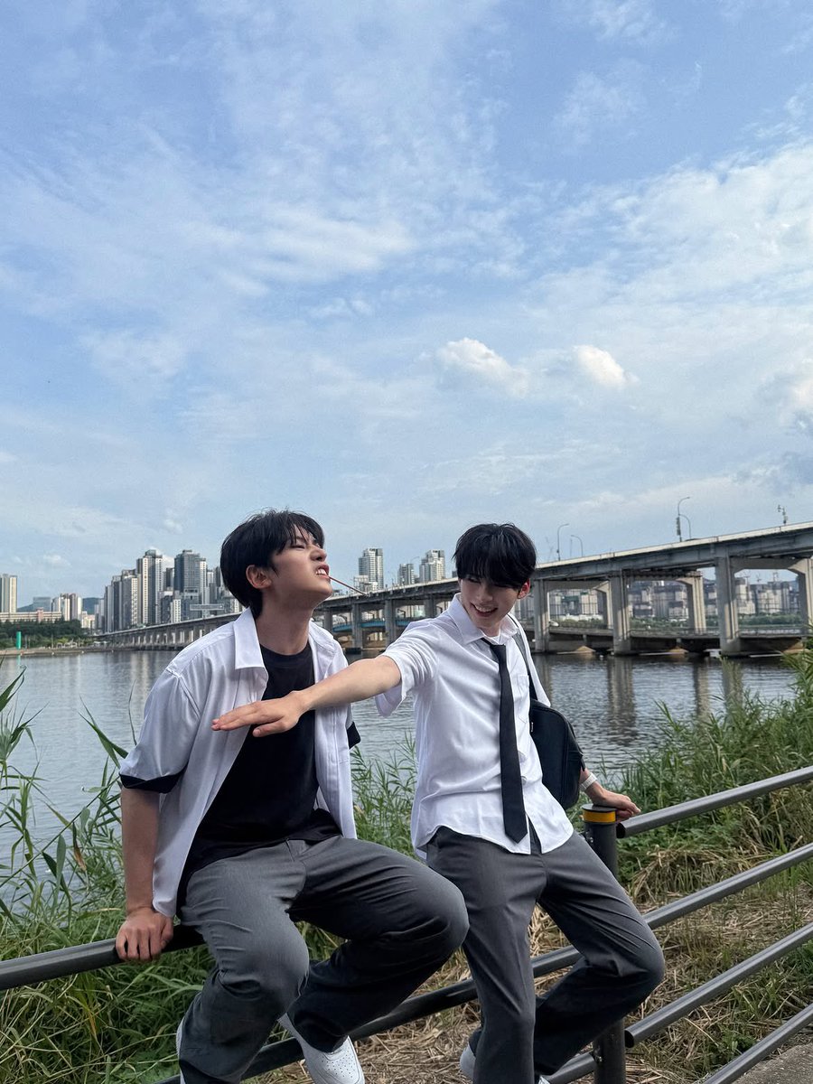 LuvBin13's tweet photo. 260826 제베원 인스타 #성한빈 

아이스크림 먹다가😋 https://t.co/7rqWDKGIqD