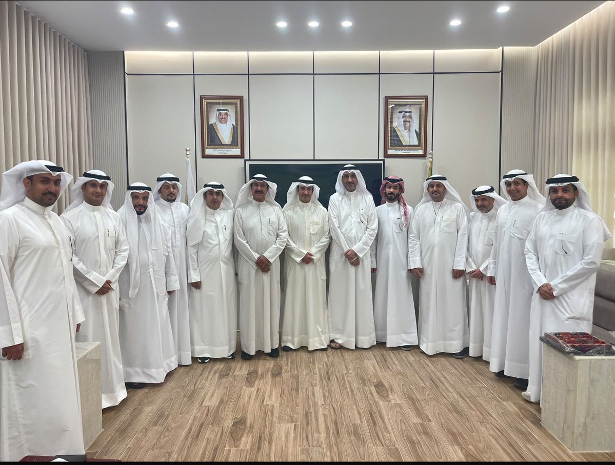 GSTUFKWrb's tweet photo. تشرف رئيس اتحاد نقابات القطاع الحكومي السيد/ دعيج خليفة العازمي باستقبال معالي السيد/ فايز المطيري، مدير منظمة العمل العربية، بحضور الأمين المساعد للاتحاد الدولي بدر الغزازي، وأعضاء المجلس التنفيذي، لتقديم التهاني بمناسبة تشكيل هيئة المكتب الجديدة، متمنين لهم التوفيق والنجاح https://t.co/F45ilgpGr1