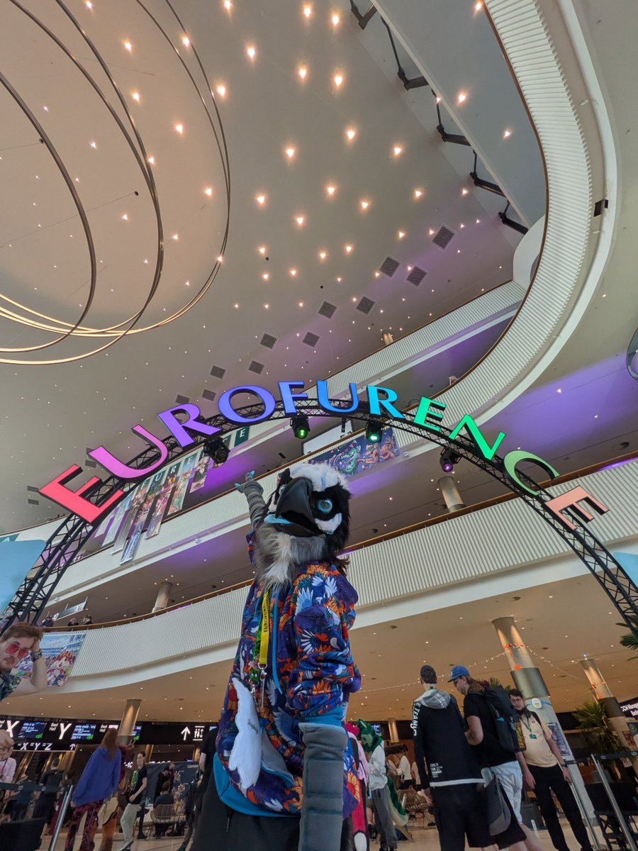 CWyverrn's tweet photo. Had an amazing time at #Eurofurence 

So many cool panels and meetups
It was so awesome meeting new floofs there too :>

#EF30 #furry https://t.co/N2bBPBMVTO