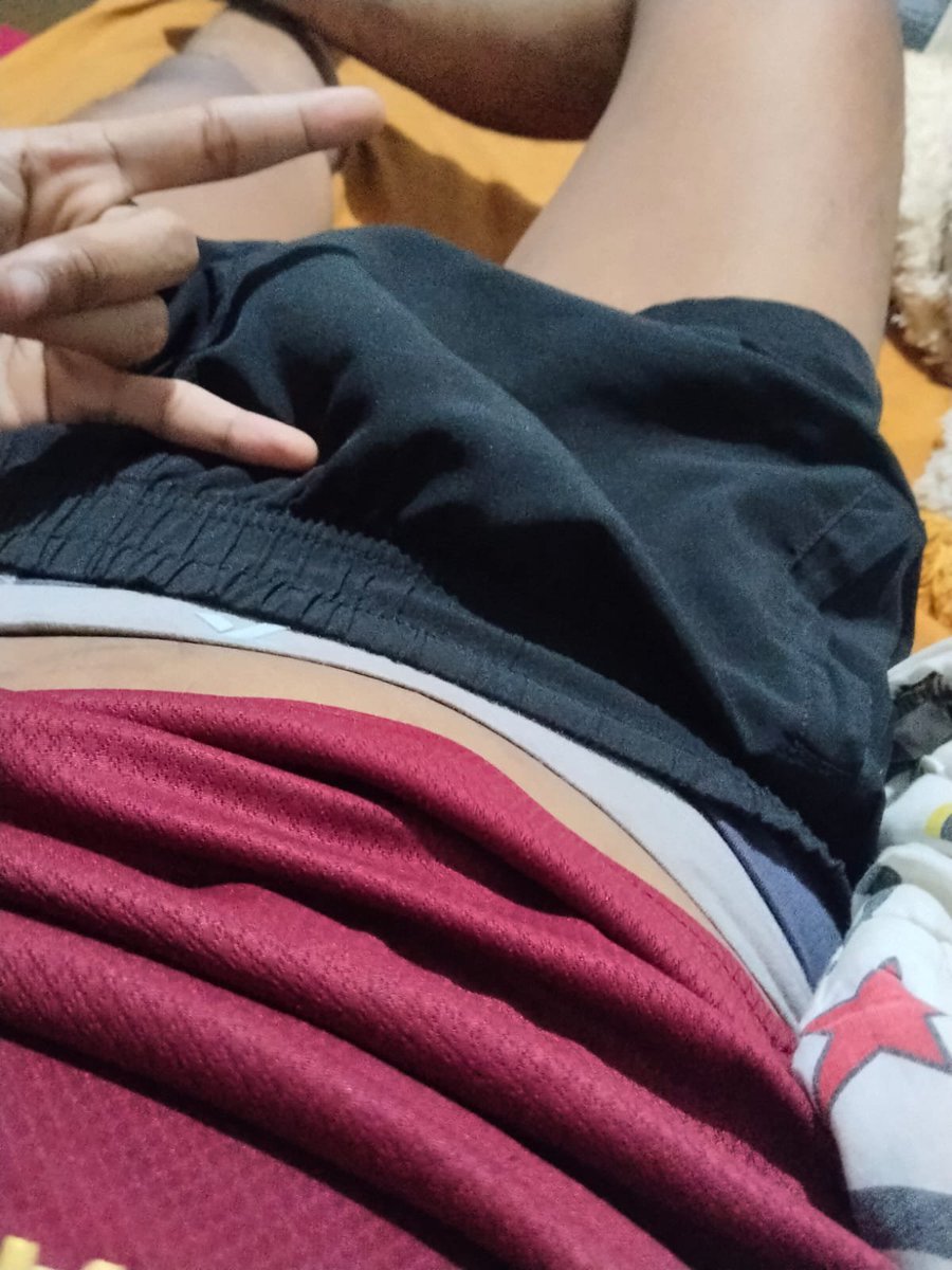 ardiansah0108's tweet photo. Gabut libur kerja gak tau mau ngapain 🥱, info dong biar gak gabut 🐾 
#gaymalang https://t.co/l71wfYd03X