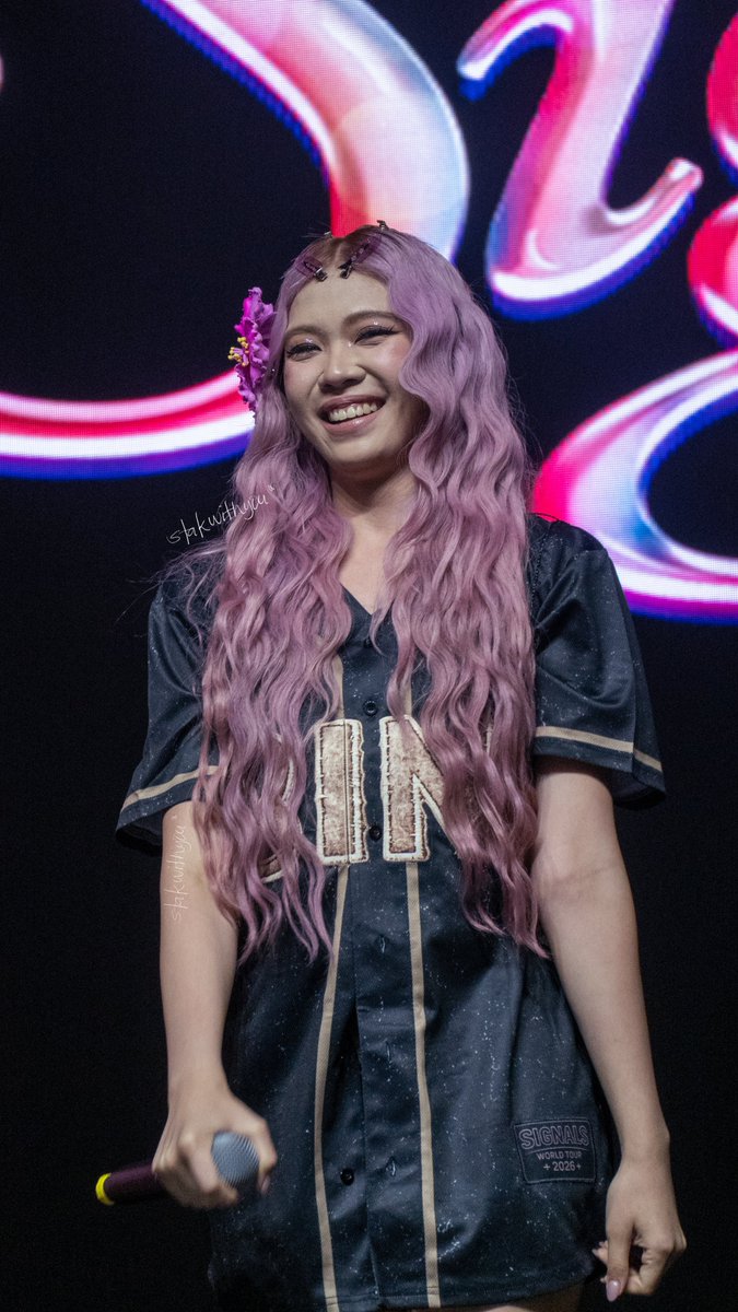 stakwithyou's tweet photo. happy stacey = happy stars ✨️

halata naman na masaya siya sa hawaii 🩷

BINI SIGNALS REACHED HAWAII

#BINI_SIGNALS_HONOLULU 
#BINI_SIGNALS_WORLDTOUR_2026 
#BINI #binistacey @bini_stacey https://t.co/Z6Oq7Ds171