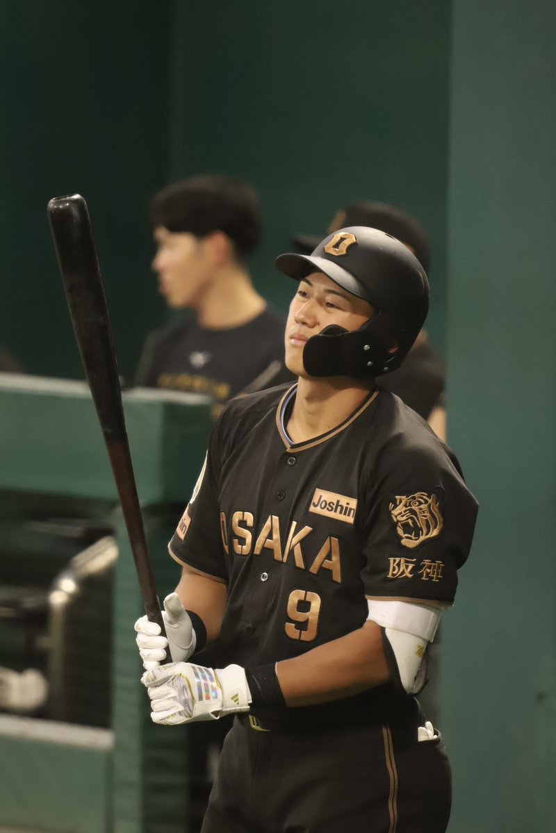 sukinanodake___'s tweet photo. みーんなかっこいいブラック💫
𝑇𝐼𝐺𝐸𝑅𝑆 𝐵-𝐿𝑈𝐶𝐾 𝐷𝑌𝑁𝐴𝑀𝐼𝑇𝐸 𝑆𝐸𝑅𝐼𝐸𝑆🤎🖤
2026.08.23
#小幡竜平
#梅野隆太郎
#立石正広
#糸原健斗 https://t.co/ujkBrFTv8F