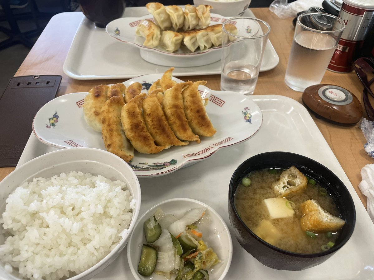 t_sn7n's tweet photo. こないだ浜松で食べた餃子は最高に美味しかった。#福みつ https://t.co/C4hWDacJVG