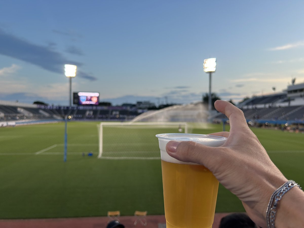 nobuo_u's tweet photo. 前段で応援��初めてだー！
楽しみー

#横浜FC
#ヨコハマフットボールを楽しもう https://t.co/lvXj3ayrXZ