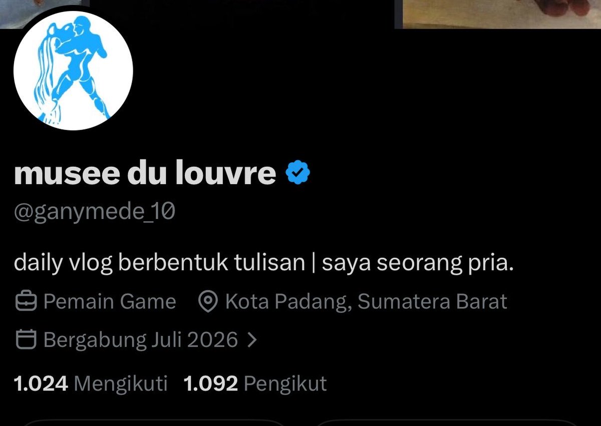 yrndfchr's tweet photo. halo para mutualan, hari ini saya ganti username dan foto profil yaa, semoga gak pusing kalian nanti.

from this > to this https://t.co/YUAh13WB8K