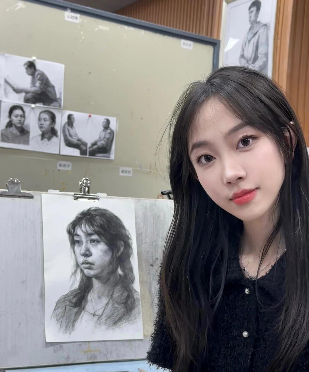 SandraBrit76890's tweet photo. 新人刚玩x                                                          

艺术生彻底放飞！                                                           

谁要锐评女大的福照🥰

不要🚪，真的给逼看 https://t.co/EMweFce65G