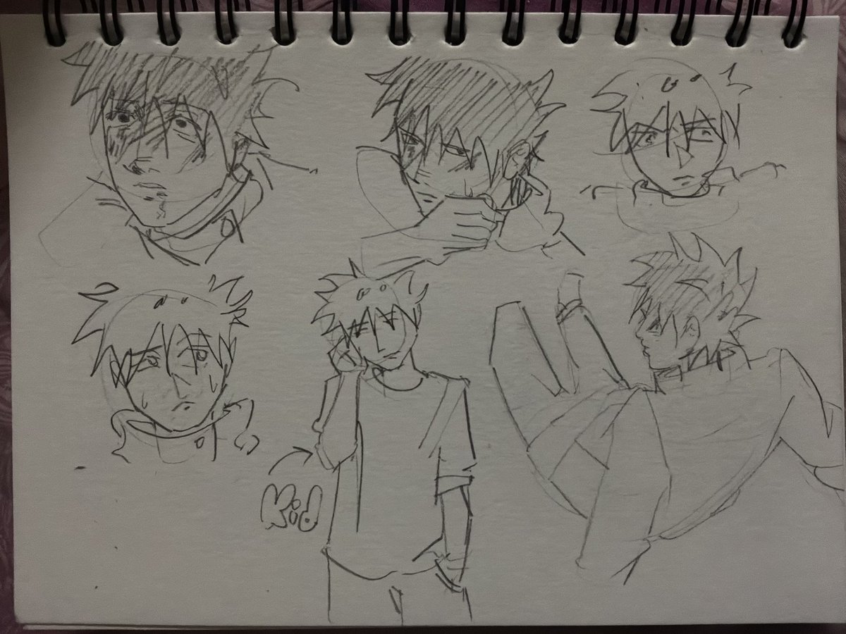 scargumi's tweet photo. u can tell i lost motivation by the small doodles https://t.co/bFxyMKUSv9