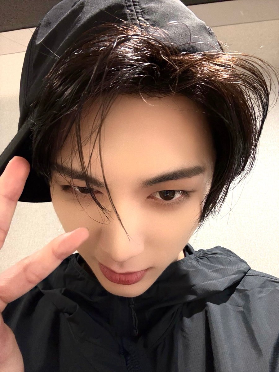 Saa5lh's tweet photo. 으으아아아아아아아ㅠ 애기야아아😭😭😭😭😭💕💕💕 https://t.co/nnUajELmE4