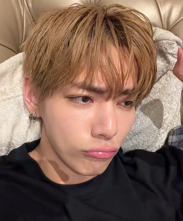 thvgaggedme's tweet photo. he has the cutest fcking pout😭😭 https://t.co/9f9tWL0z2A