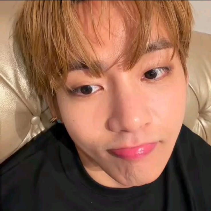 thvgaggedme's tweet photo. he has the cutest fcking pout😭😭 https://t.co/9f9tWL0z2A