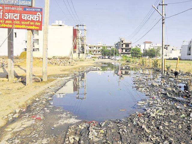 oldschoolmonk's tweet photo. 1. Gurugram on 31st Dec 2046
2. Gurugram on 1st Jan 2047 https://t.co/5pEadTTCb0