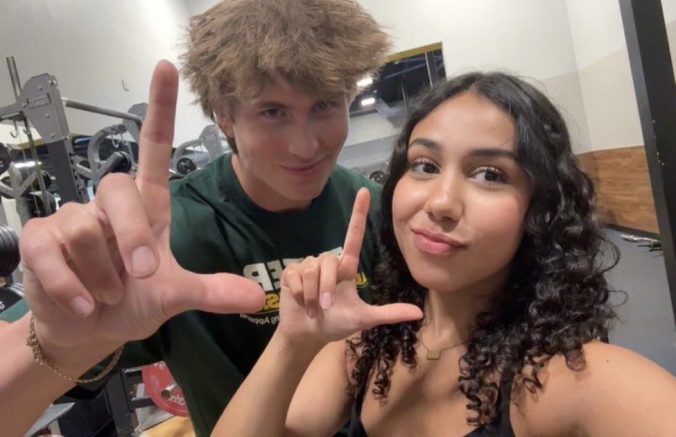 spoilrosalie_'s tweet photo. which cuck is gonna be our next human ATM? https://t.co/K7Wt46THgF